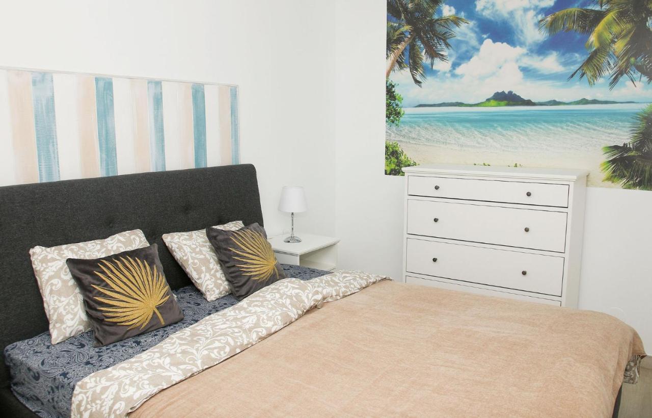 Family Apartment Walking Distance To The Sea And All Amenities Sitio de Calahonda Екстер'єр фото