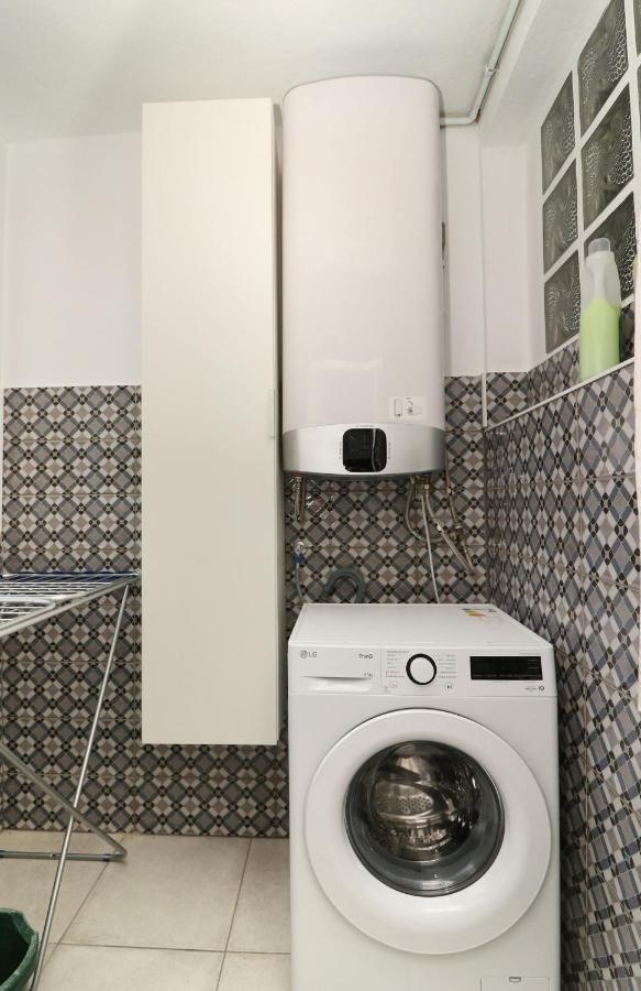 Family Apartment Walking Distance To The Sea And All Amenities Sitio de Calahonda Екстер'єр фото