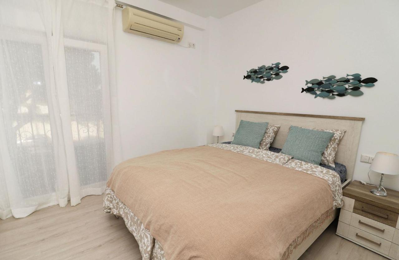 Family Apartment Walking Distance To The Sea And All Amenities Sitio de Calahonda Екстер'єр фото